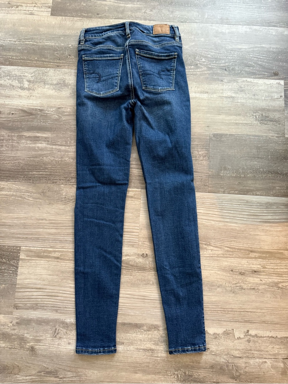 American Eagle skinny jeggings dark wash - Picture 3 of 4